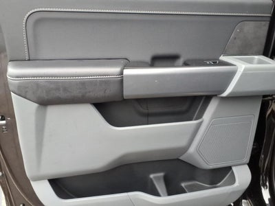 2025 Ford F-150 XLT 5.0 V8