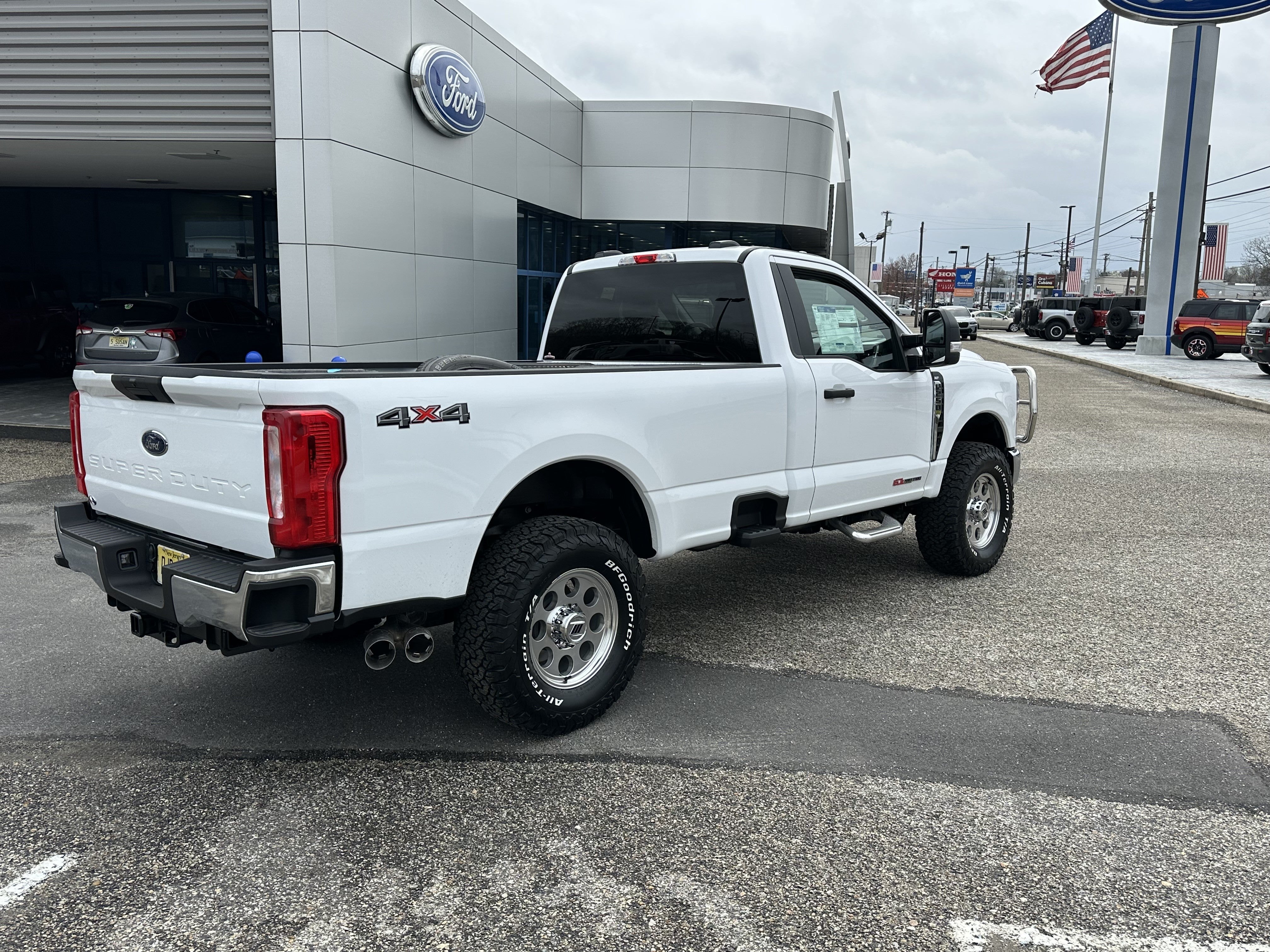 2025 Ford F-250SD XLT WHEELS, LIFT, BULLGUARD