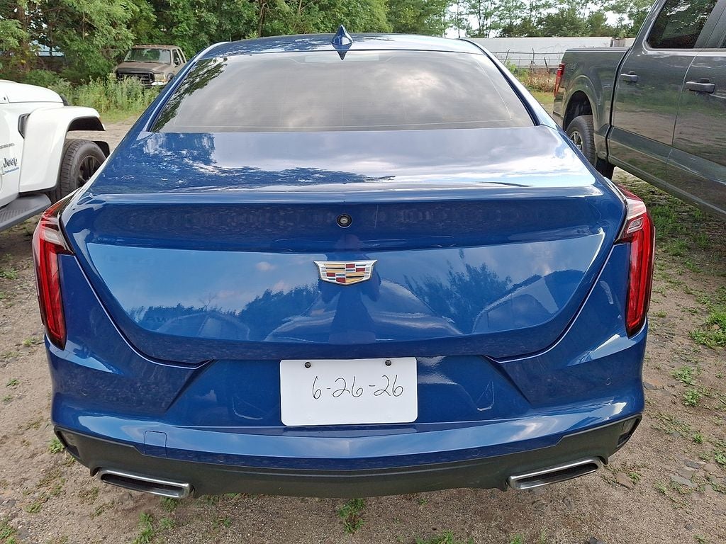 2022 Cadillac CT4 Luxury