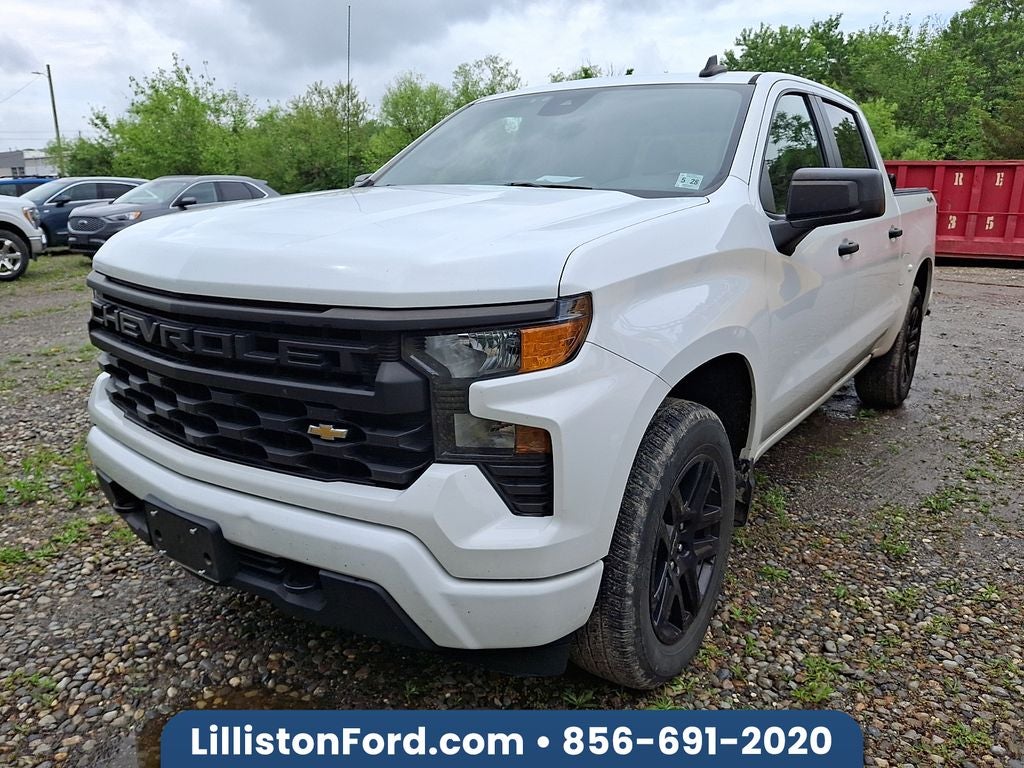 2023 Chevrolet Silverado 1500 Custom 4X4 Crew Cab Short Box's photo