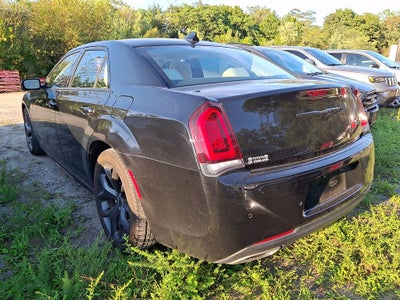 2023 Chrysler 300 Touring