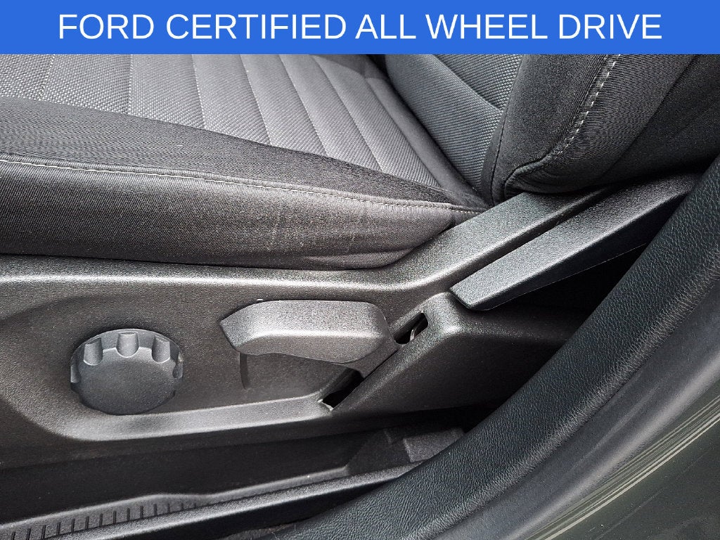 2023 Ford Edge SE