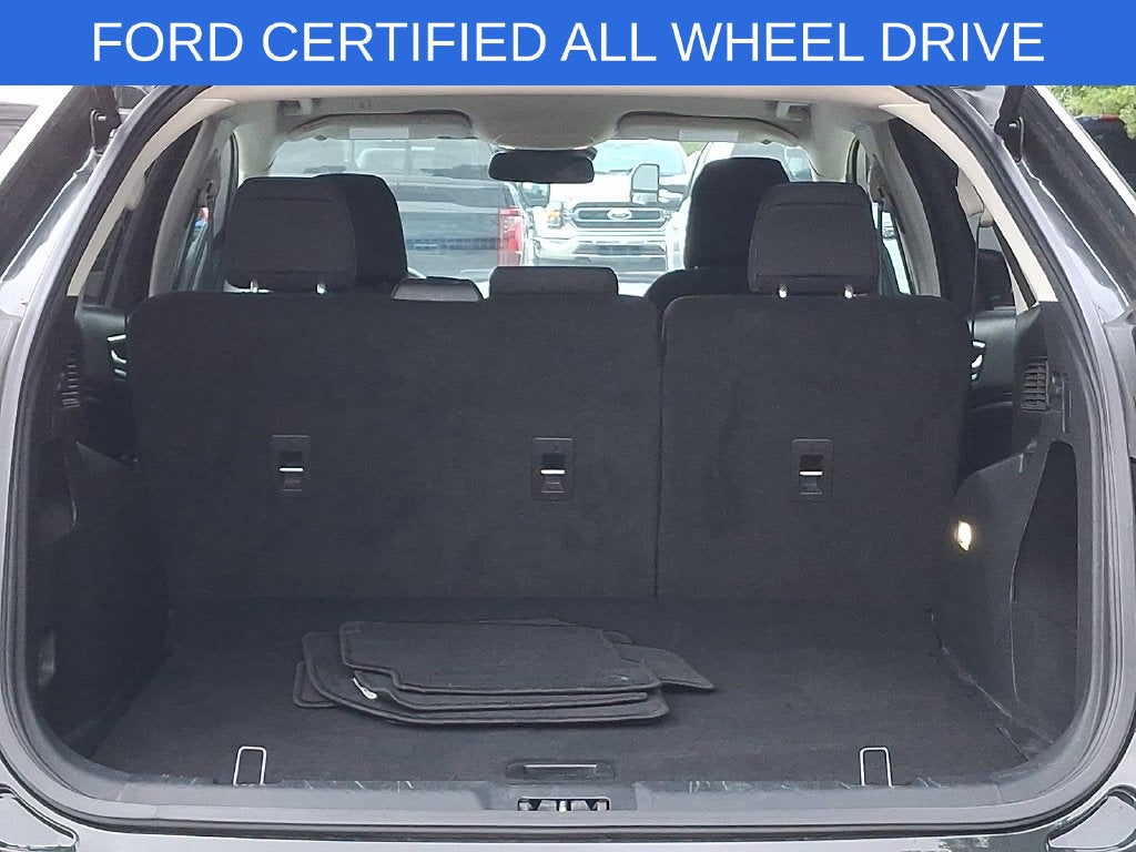 2023 Ford Edge SE