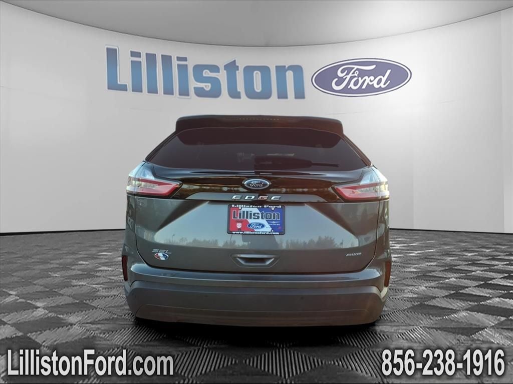 2022 Ford Edge SEL