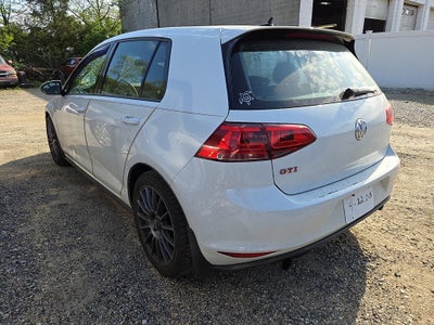 2017 Volkswagen Golf GTI SE 4-Door