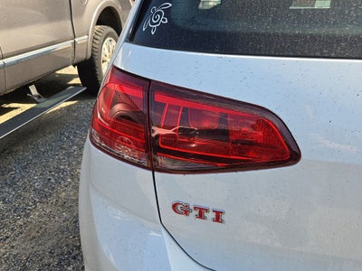 2017 Volkswagen Golf GTI SE 4-Door