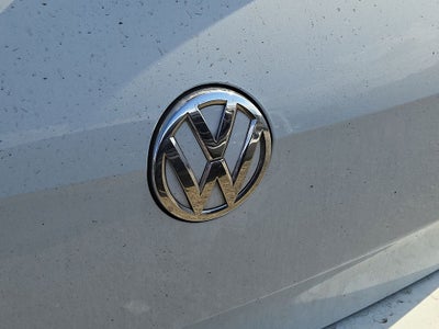 2017 Volkswagen Golf GTI SE 4-Door