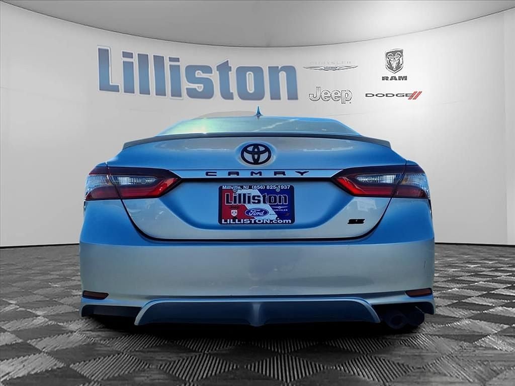 2023 Toyota Camry SE