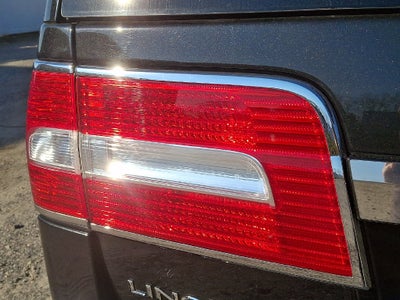 2014 Lincoln Navigator Base