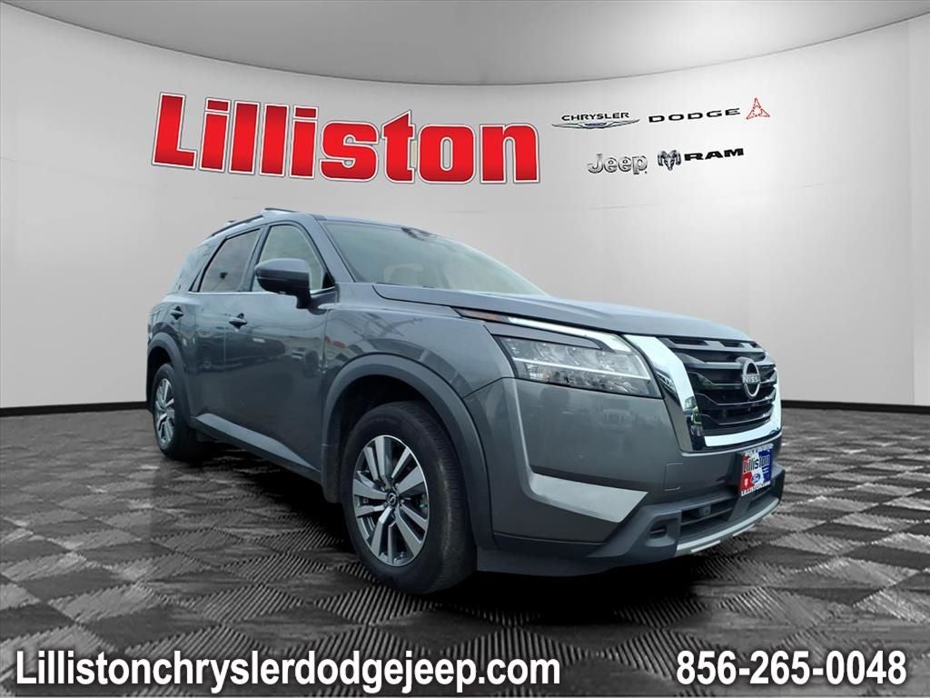 2023 Nissan Pathfinder SL