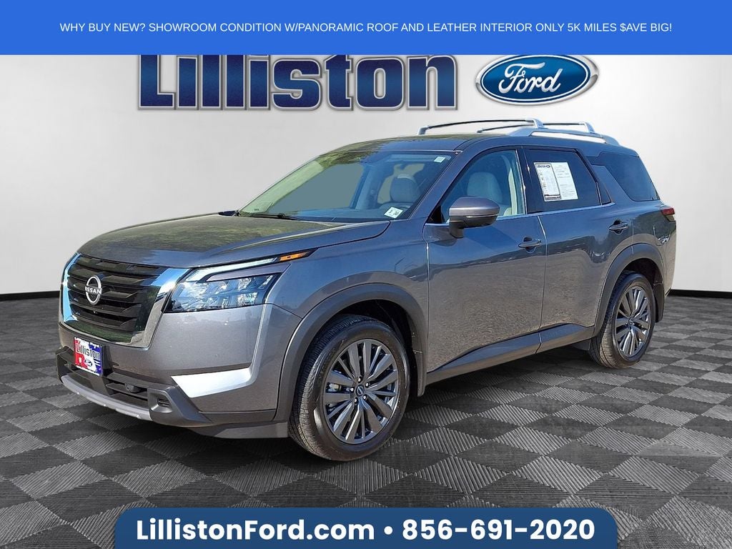 2025 Nissan Pathfinder SL