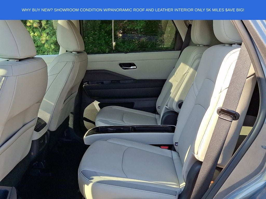 2025 Nissan Pathfinder SL