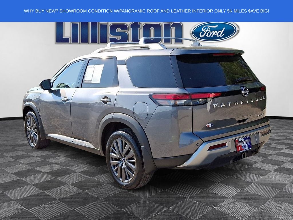 2025 Nissan Pathfinder SL