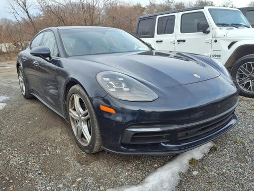 2018 Porsche Panamera 4