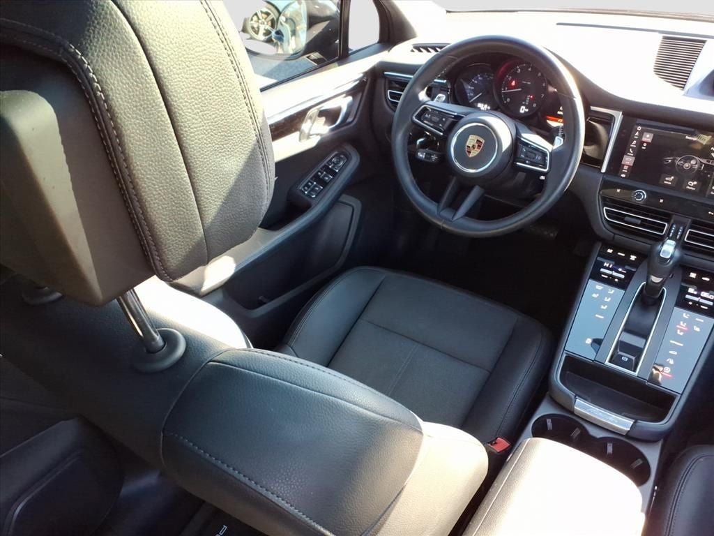 2023 Porsche Macan T